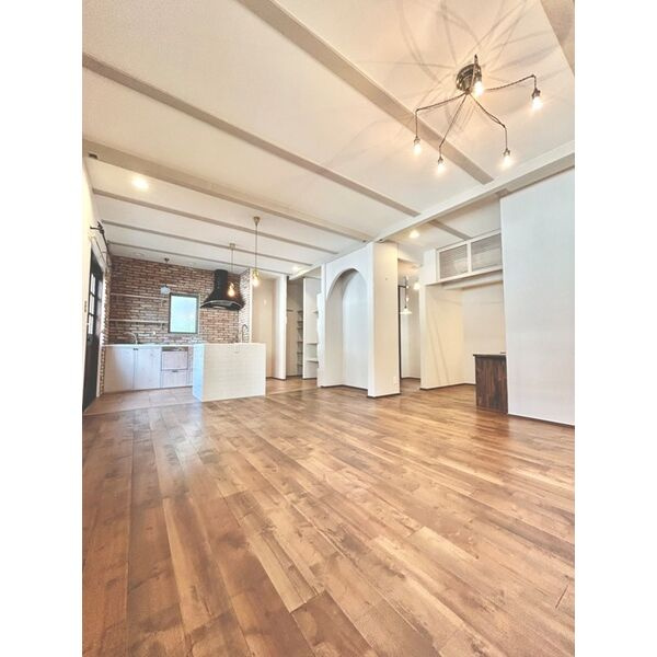 桃山町2丁目戸建　　刈谷市近郊の賃貸はクラスホーム刈谷店の居間・リビング