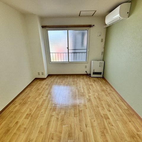 ハイツTATの居間・リビング