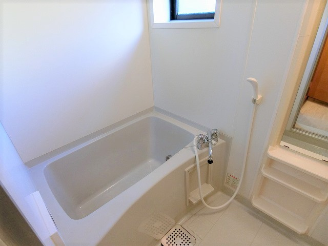 エーデルハイムスズキBの浴室