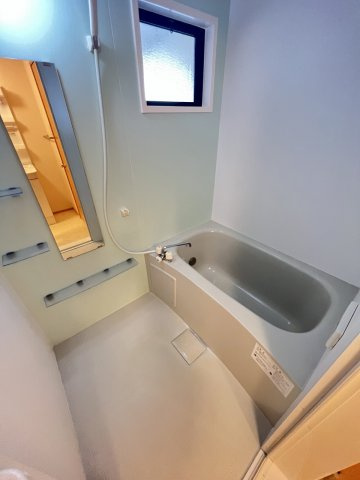 リバティ２１　Aの浴室|別のお部屋のお写真です（反転タイプ）