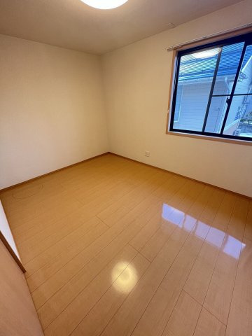 リバティ２１　Aの寝室|別のお部屋のお写真です（反転タイプ）