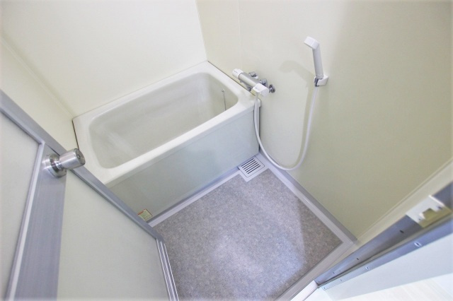 メゾンパルフェートの浴室