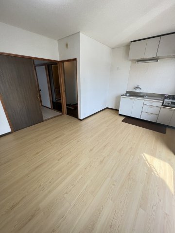 レーベ柿崎の居間・リビング