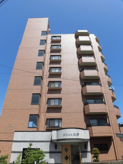 【外観】 | 鉄筋コンクリート８階建の南向きマンション