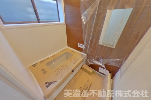 ６０３１４　岐阜市日野東中古戸建ての浴室
