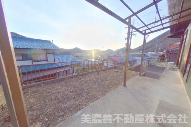 ６０３１４　岐阜市日野東中古戸建ての庭