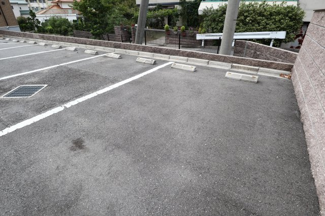 パルティーダSの駐車場