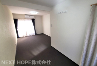 【洋室】 | 【収益】尼崎市瓦宮２丁目中古テラスハウス | 2洋室です♪室内は令和４年１１月リフォーム済み！お待たせなしで即ご入居していただけます！！