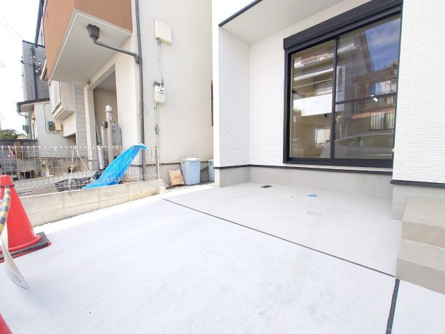 ☆完成物件につき即ご入居可能☆収納充実の３ＬＤＫ☆ロフト付き☆宇治市大久保町旦椋の駐車場|駐車スペース