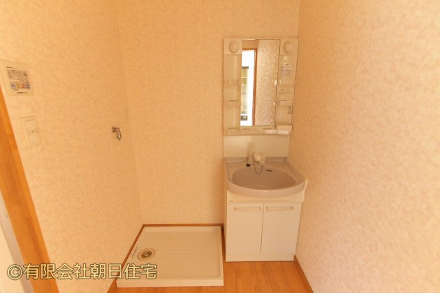 ｅｓｔ　ｂｒｉｃｋ　ｋｏｋｕｓａｉ　ｄａｉ　ｍａｅの洗面所