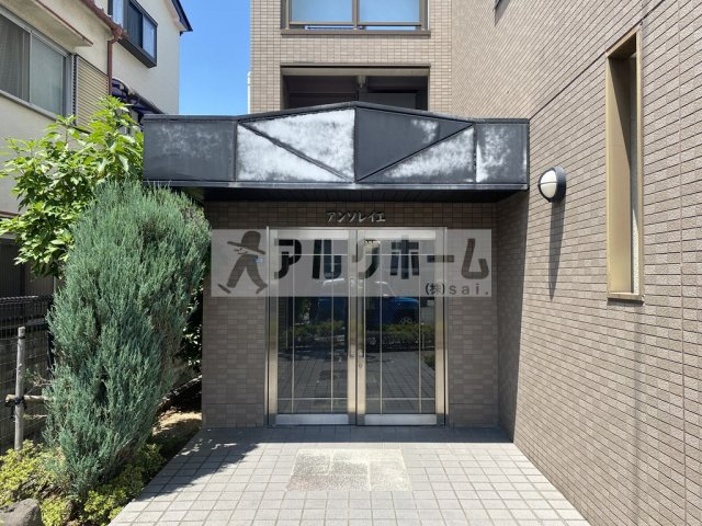 アンソレイエのエントランス