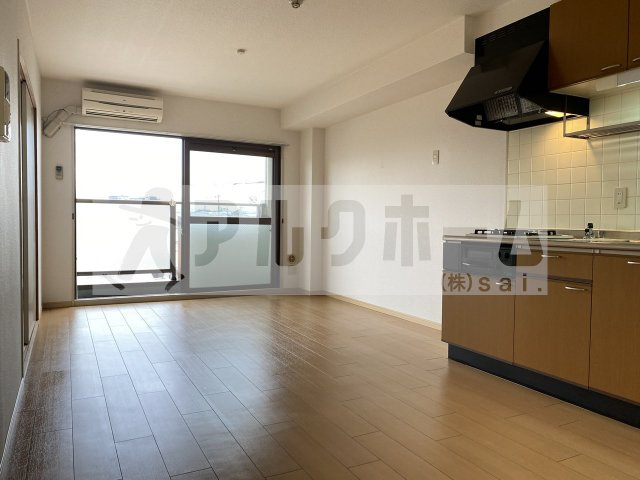 アンソレイエの居間・リビング