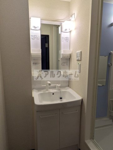 レオネクスト国分サンシャインの独立洗面台|レオネクスト国分サンシャイン