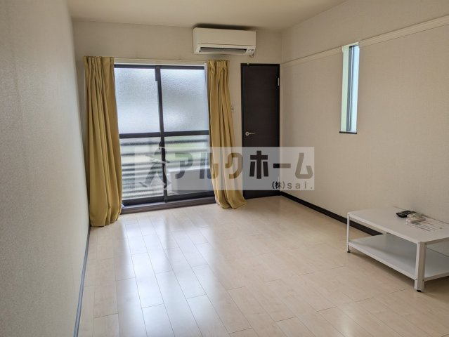 レオネクスト国分サンシャインの洋室|レオネクスト国分サンシャイン