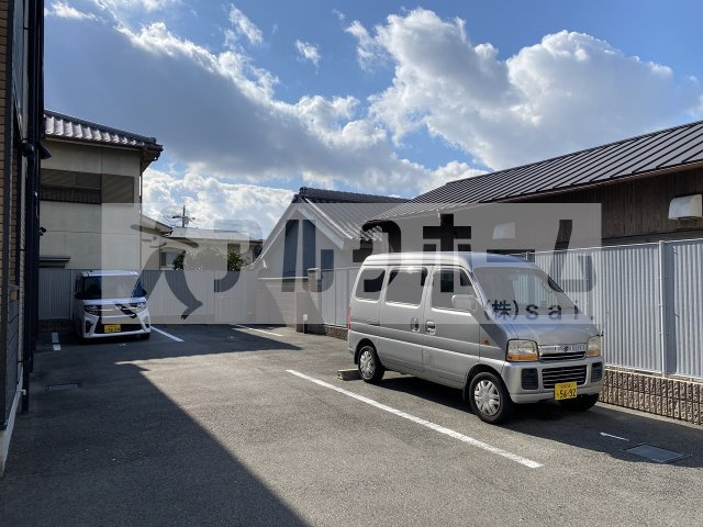 レオネクスト国分サンシャイン2の駐車場|レオネクスト国分サンシャイン2