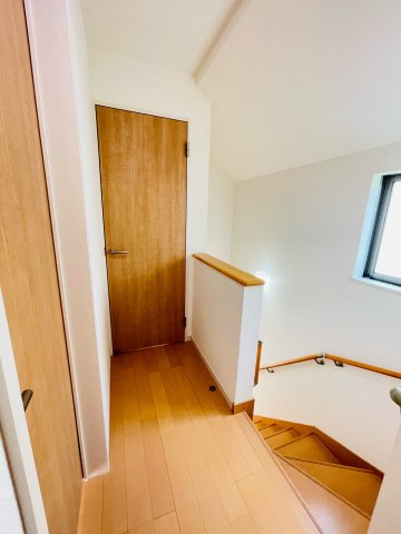 あきる野市山田 中古戸建のその他共用部分|２階ホール