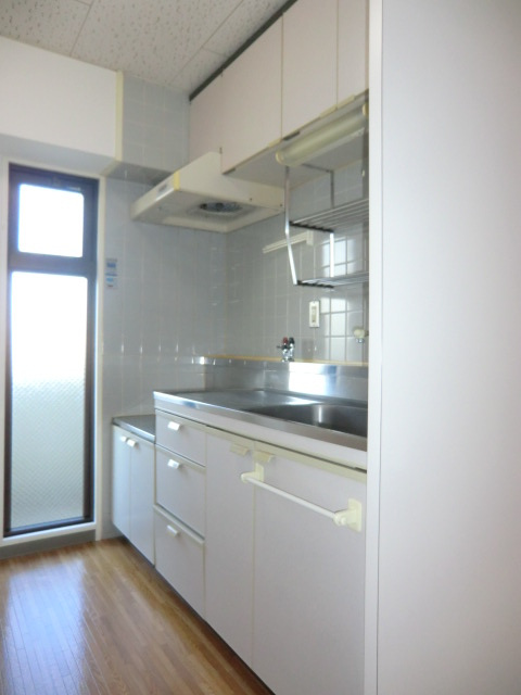 ロイヤルハイツ新北野Ⅱのキッチン