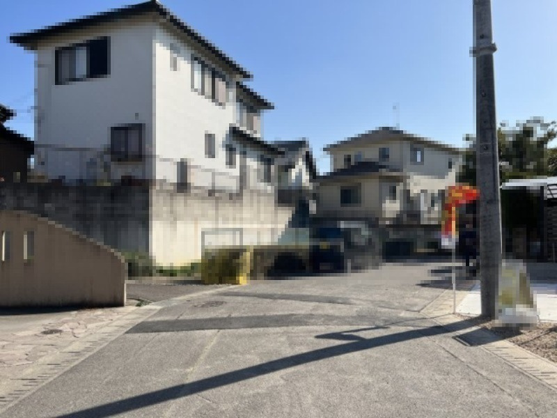 碧南市坂口町新築戸建　1号棟の前面道路含む現地写真|碧南市坂口町3丁目新築戸建前面道路写真です。南東側公道約5.9ｍ