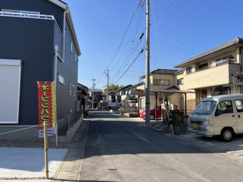 碧南市坂口町新築戸建　2号棟の前面道路含む現地写真|碧南市坂口町3丁目新築戸建前面道路写真です。北東側公道約5ｍ