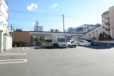 セブン-イレブン 上本郷駅北口店まで140ｍ