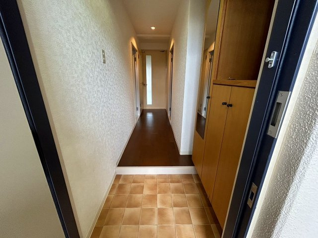 サンライズマンション岩出Ⅴ弐番館の玄関