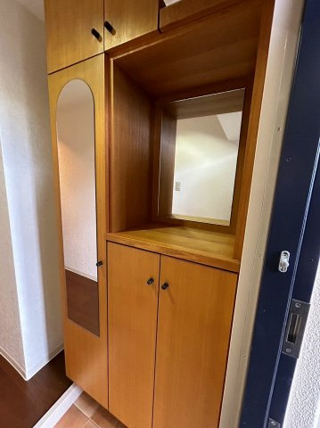 サンライズマンション岩出Ⅴ弐番館の玄関