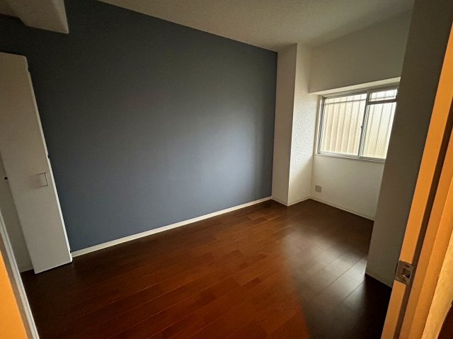 サンライズマンション岩出Ⅴ弐番館の洋室