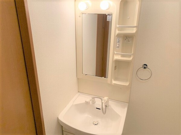 Limpia　ネオライフの独立洗面台