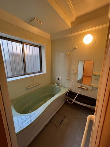 岩出市根来・中古戸建・113296の浴室