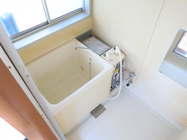 山本ハイツの浴室