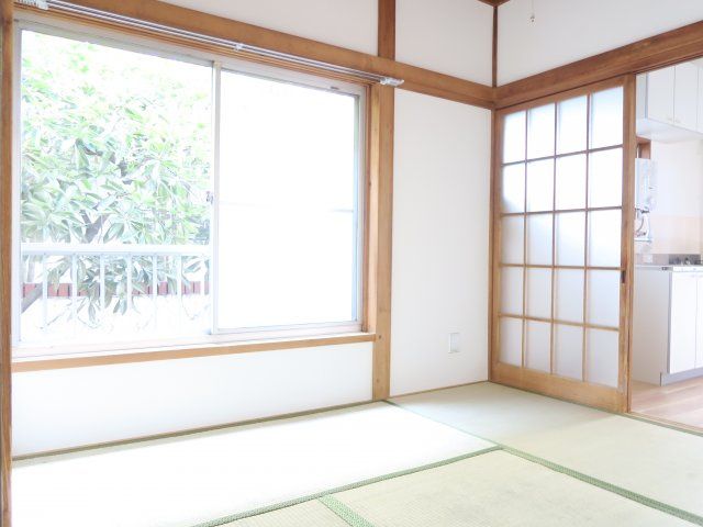 山本ハイツの居間・リビング