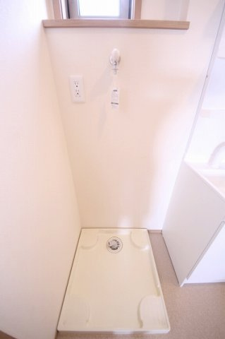 クラフトコーヴォの洗面所|室内洗濯機置場です