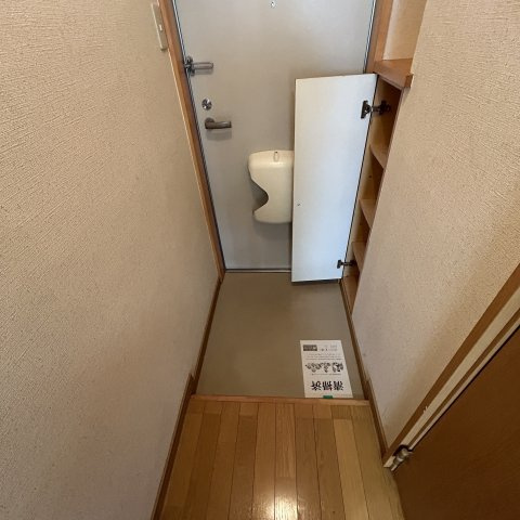 リジェ中島の玄関