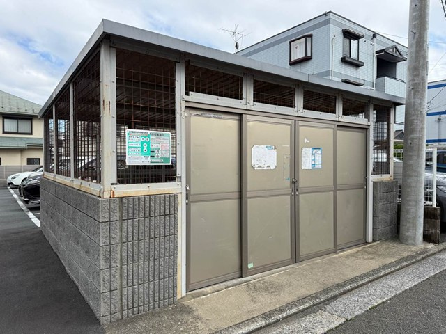 【その他共用部分】 | オーソネタウンハウス七番館 | 敷地内ごみ置き場でごみ出しもらくらく～♪忙しい社会人さんや主婦さんにもうってつけ！