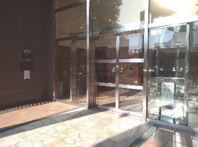ハイホーム入谷のエントランス