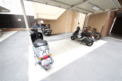 【駐車場】 | スワンズ心斎橋EAST