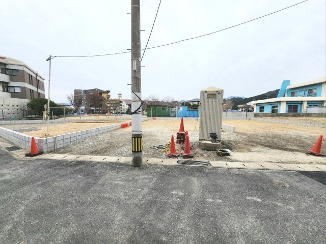 SUN COURT－サンコート－小倉南区南方2丁目　【小倉南区　新築戸建て】の駐車場|現地撮影　2023,2,6　SUN COURT－サンコート－小倉南区南方2丁目　【小倉南区　新築戸建て】
