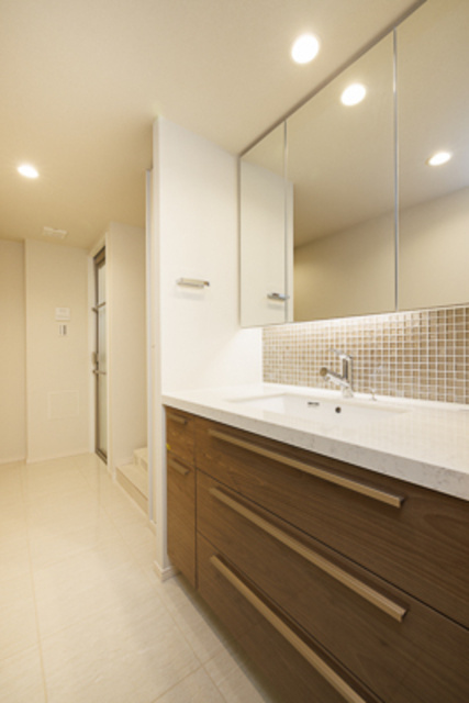 パークホームズ本郷三丁目の独立洗面台|※写真は同タイプの別室になります