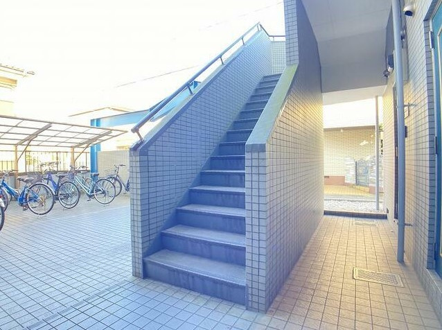 ニューアローズＭⅠのエントランス|現況優先です