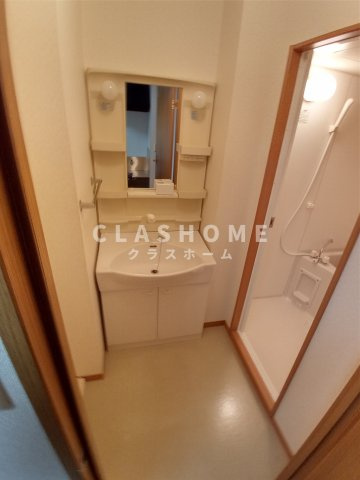 CasaⅠ　刈谷市近郊の賃貸はクラスホームの洗面所|同物件の別部屋になります。