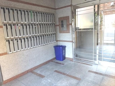 【エントランス】 | エスコート代田橋