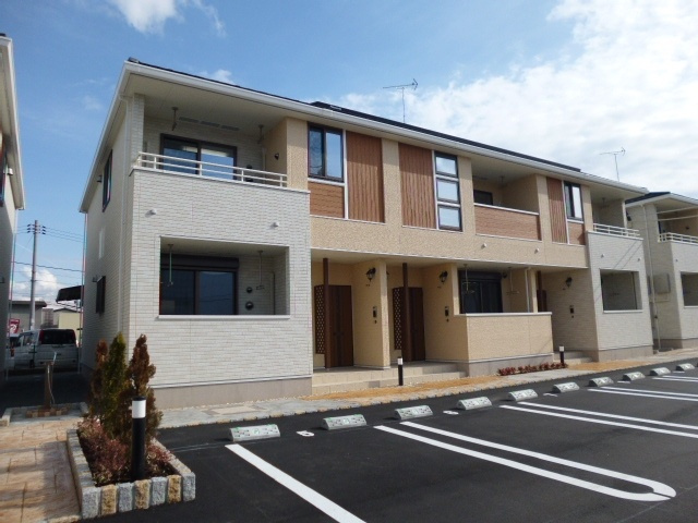 倉敷市真備町川辺のアパートの外観