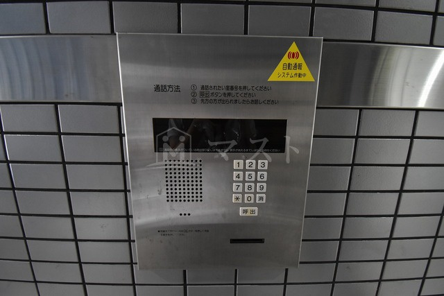 プラザ船越のエントランス