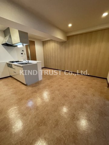 プレステージ天満の居間・リビング|こちらの居間で趣味の時間をお楽しみください