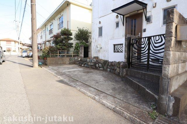 こてはし台４丁目　テラスハウスの駐車場|カースペース１台