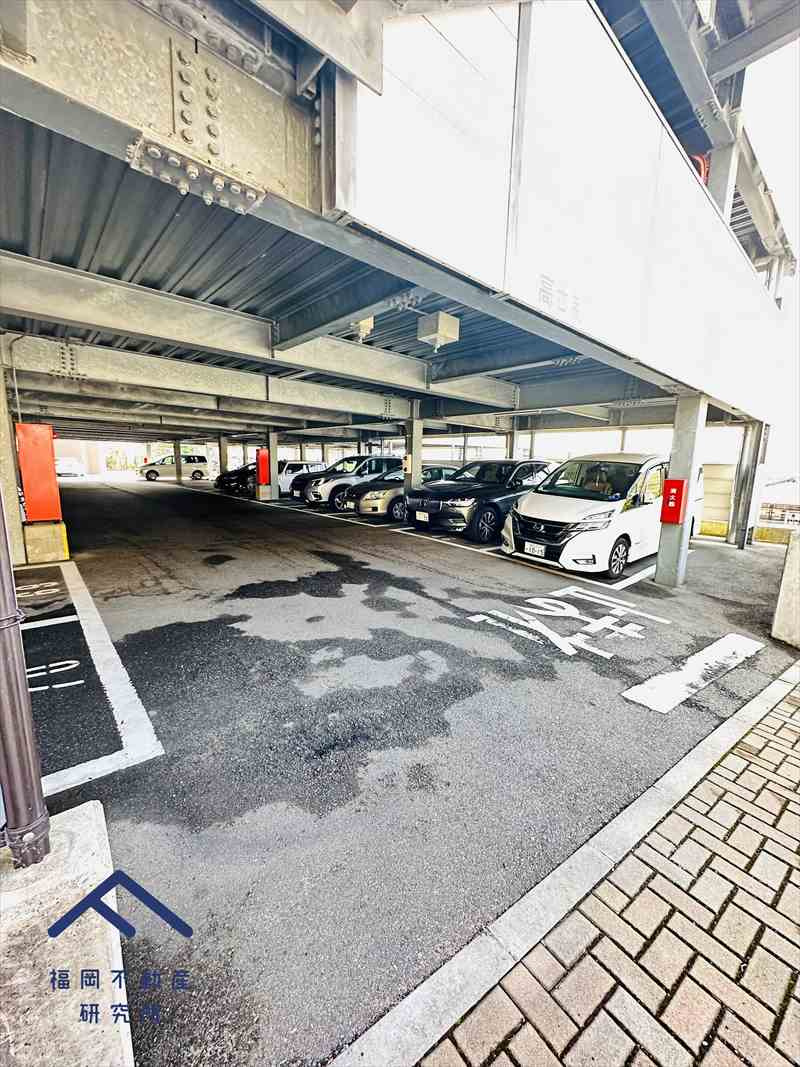 ベンタナヒルズ篠栗8号館の駐車場