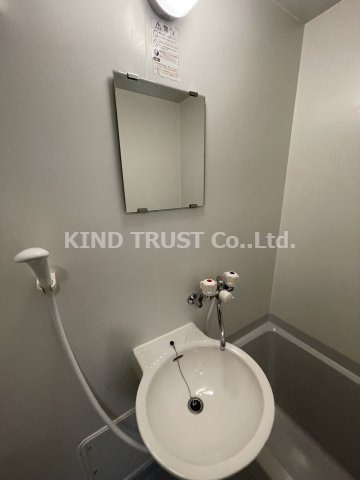 ラナップスクエア南森町の洗面所|スペースが確保できる洗面所です