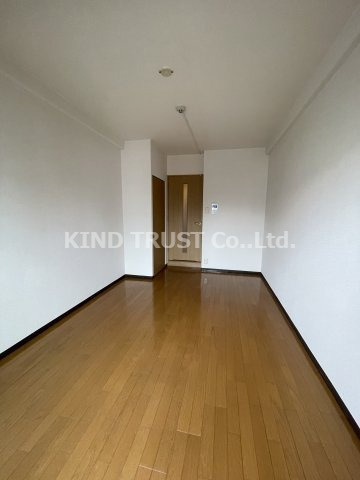 ラナップスクエア南森町の居間・リビング|こちらの居間で趣味の時間をお楽しみください