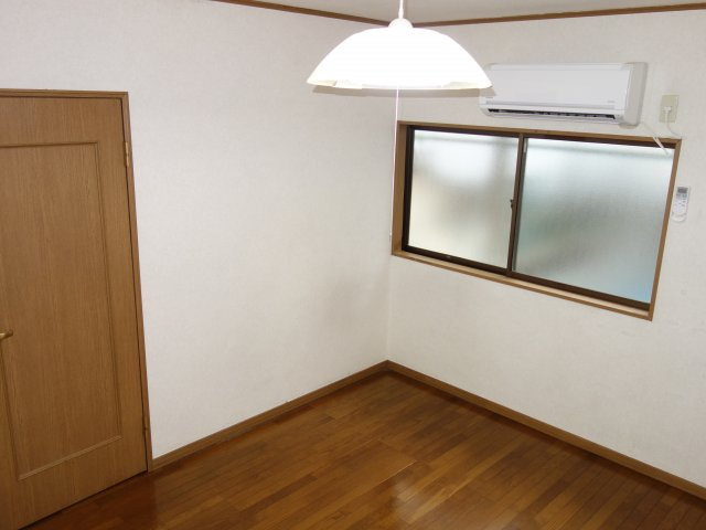 【洋室】 | 長田区五位ノ池町３丁目木造２階建アパート