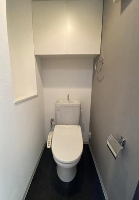 【トイレ】 | アーバネックス豊中 | ※同タイプの写真となり、実際のお部屋とは異なる場合があります